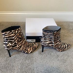Nine West Fhayla Bootie. Black Multi Pony. Size 11